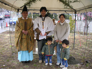 雨の地鎮祭 